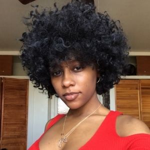 Meet your Posher, Kire